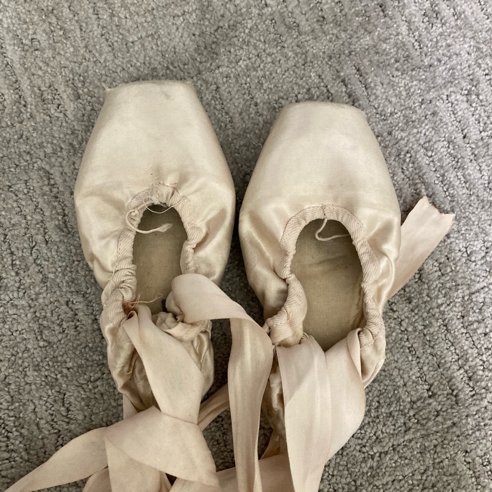Russian pointe shoes
